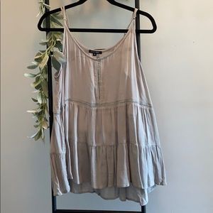 Flowy tank
